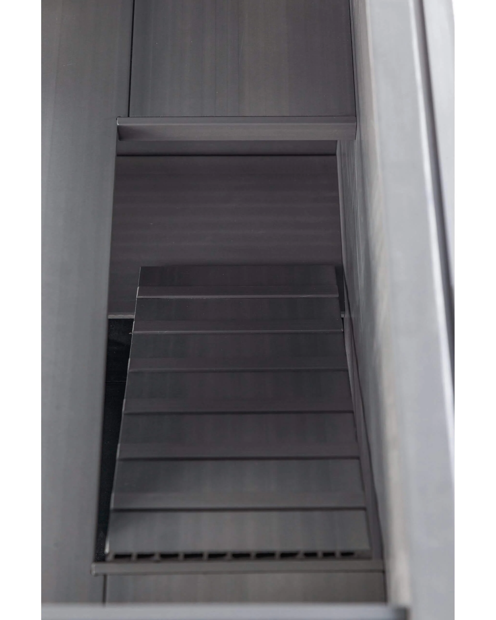 New Age Pet Jumbo Park Avenue Small Animal Hutch - Image 9
