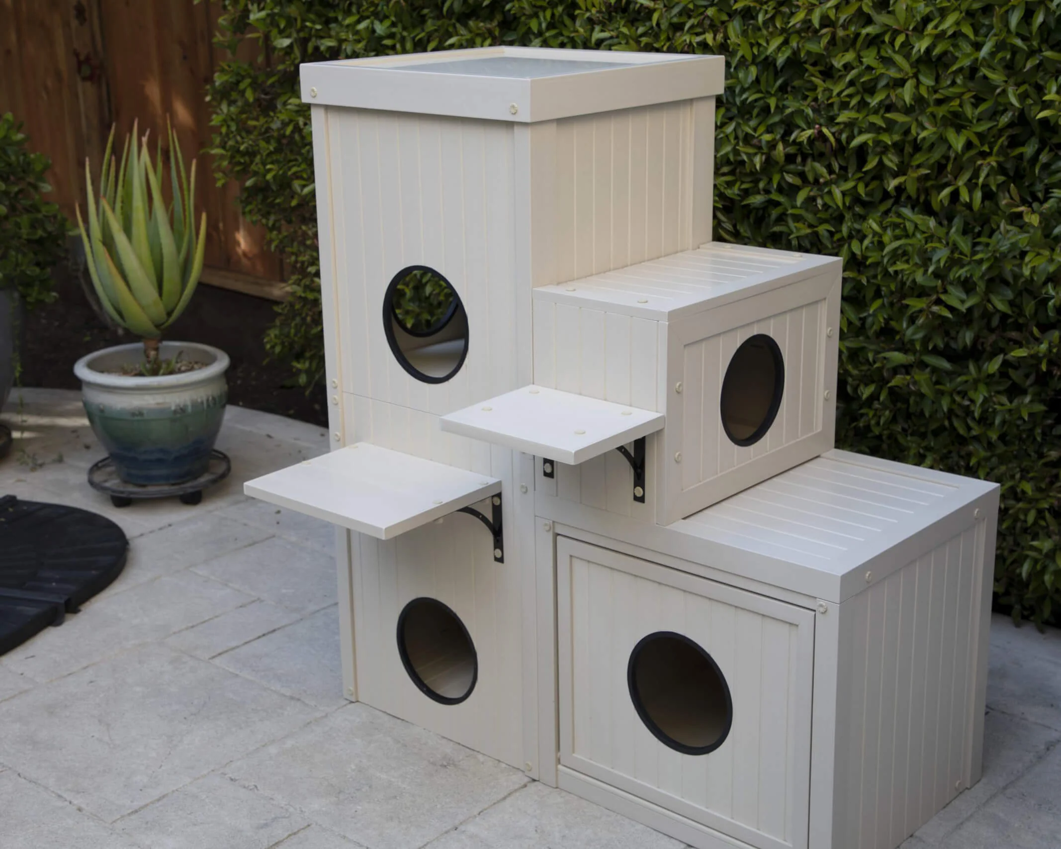 New Age Pet Kitty Katio House - Image 4